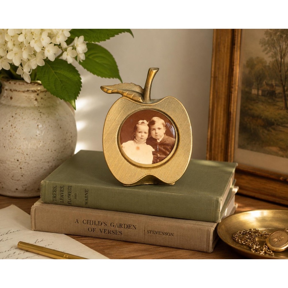 Vintage Brass Apple Picture Frame – Cottagecore Desk Decor, Retro Fruit Accent